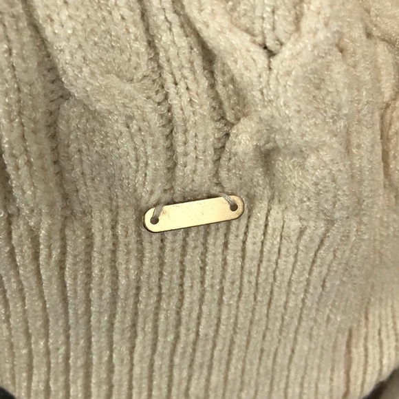 Forever 21 Cream Knit Sweater Top - Picture 4 of 7